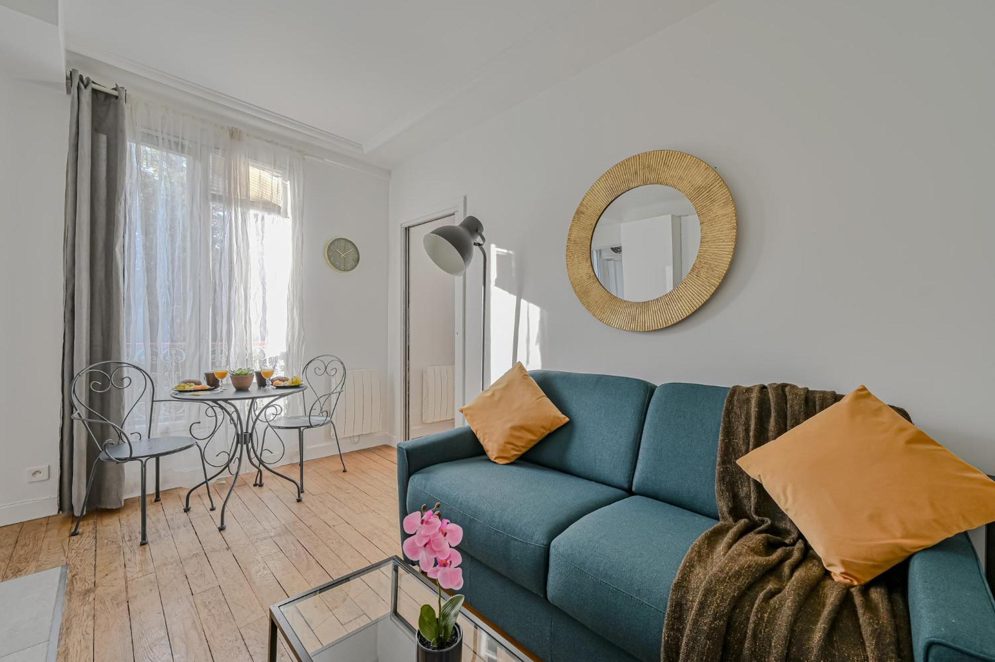 Apartament Le Poetique Niche Au Pied Du Sacre-Coeur Paryż Zewnętrze zdjęcie