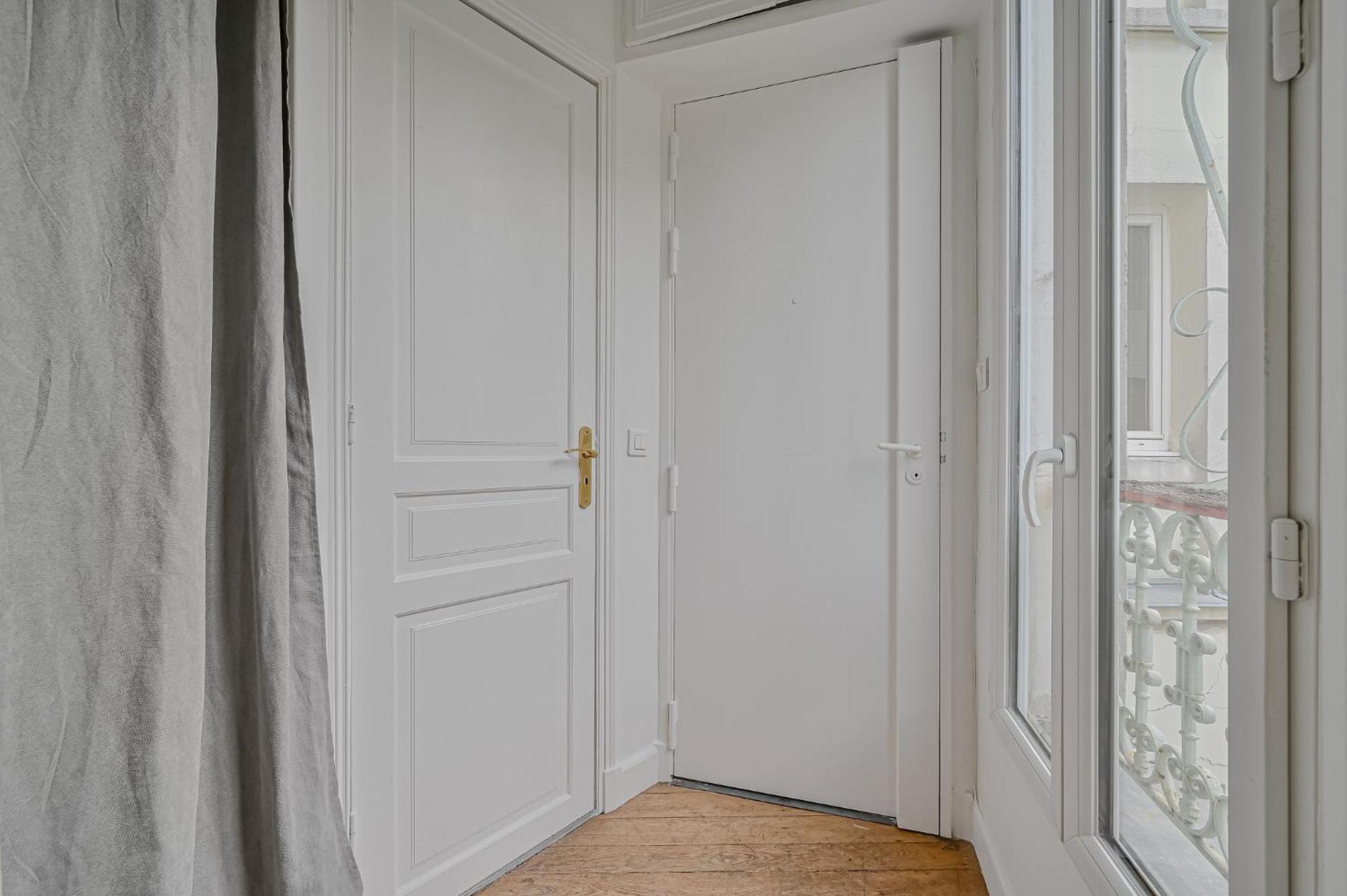 Apartament Le Poetique Niche Au Pied Du Sacre-Coeur Paryż Zewnętrze zdjęcie