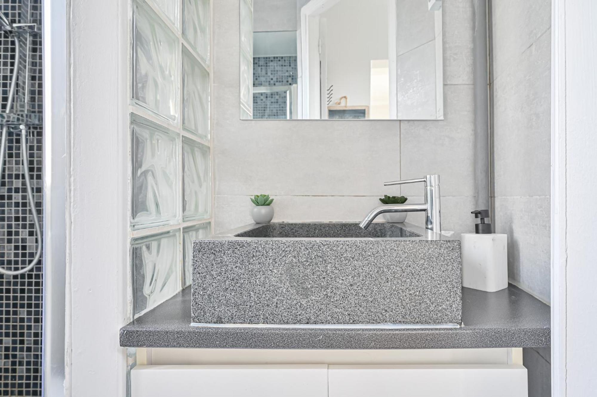 Apartament Le Poetique Niche Au Pied Du Sacre-Coeur Paryż Zewnętrze zdjęcie